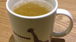 広々としてのんびり過ごせるカフェ