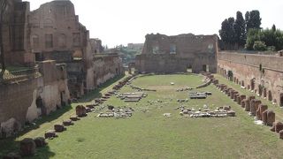 とにかく広い！