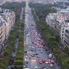 凱旋門の上から見た景色