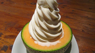 メロンが贅沢に頂ける。