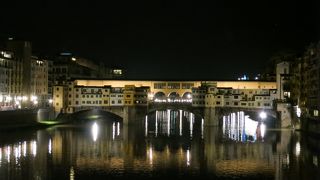 フィレンツェ最古の橋