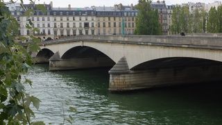 趣深い橋がたくさん