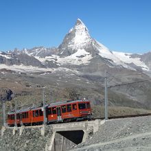 マッターホルンと鉄道