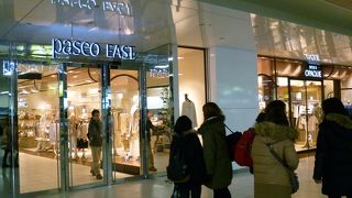 外国人観光客が眼に付きます