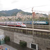 部屋から鉄道が見えます。