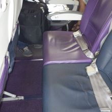 狭いよ・・・普通のシートは