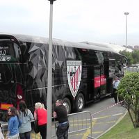 リーガのフットボールチーム「アスレチック・ビルバオ」のバス