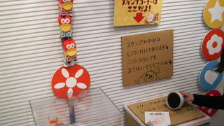 キョロちゃんの記念スタンプなどお菓子以外の見どころも