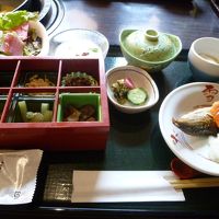 朝食♪お味噌汁はお鍋で提供