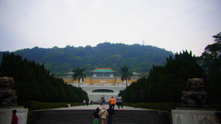 台湾の見所。でも混雑しています。