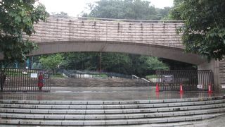 雨の港の見える丘公園