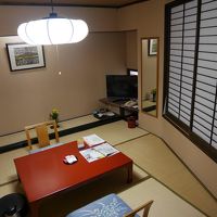 こじんまりとした少人数用のおまかせ部屋