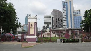 ルンピニ公園駅の最寄り駅でもある