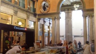 コルソ通りのショッピングモール！