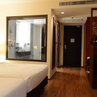 部屋の内側から、入口方面を撮った画像です