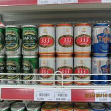 ベトナム製のビール、安いね。