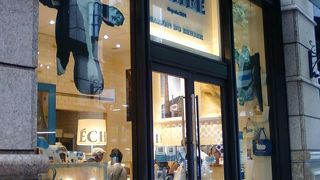 エシレグッズも人気。