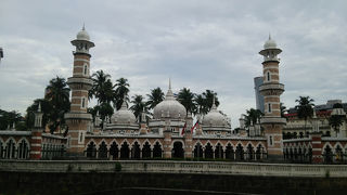 綺麗で見る価値はありだけど。