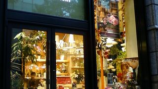 パリの花屋さんのよう。