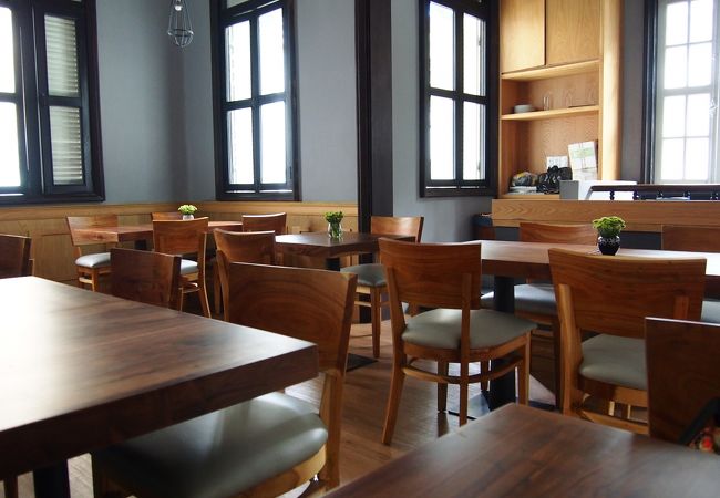 ハイダウェイ カフェ