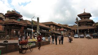 こじんまりと落ち着いた場所