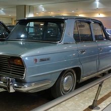 友人の車でした、コンテッサSクーペ。RR形式は今や無い？