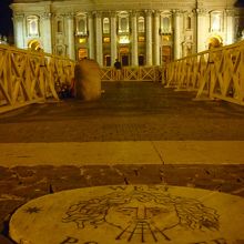 西風のレリーフ発見！