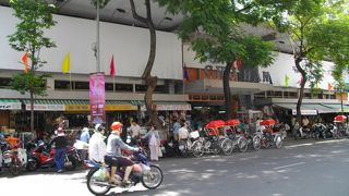 庶民の台所らしい市場