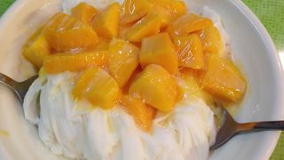 マンゴーの季節だけオープンしてるかき氷屋さん