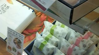 お菓子やソフトクリーム