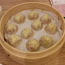 まずは小龍包