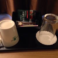 コーヒー、コーヒークリーム、紅茶、緑茶と揃っています。