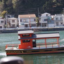 この船で渡ります