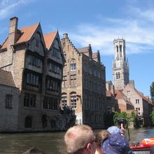 運河クルーズのボートから