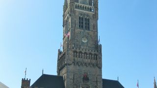 カリヨンの音が素晴らしい