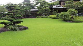 白金台の広い日本庭園のある結婚式場