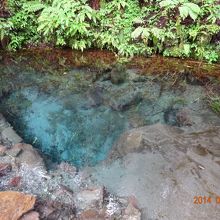 こんこんと湧き出すきれいな水