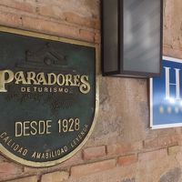 スペイン国営の、４つ星ホテル。