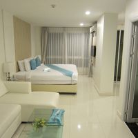 白色の綺麗な部屋