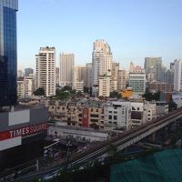 部屋からタイムズスクエアが見えます