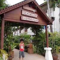 入口はこんな感じ。この先にレセプションがあります。