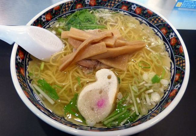 函館 麺厨房あじさい 新千歳空港１階 彩（あや）店の昼食