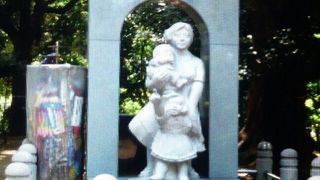 芸能人の夫人が建立