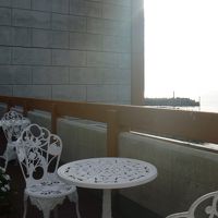 連絡通路のテラス