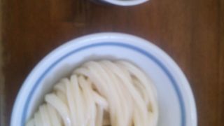 ランチタイム終わりがけでも行列！