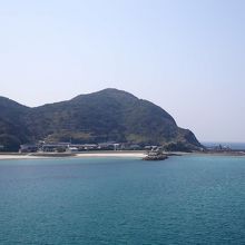 玉之浦大橋からの小浦ビーチ