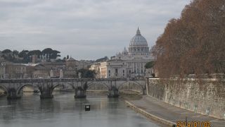 水はあまり綺麗ではないが