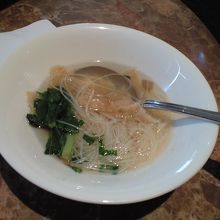 手作りワンタン麺