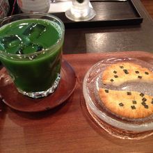 初めての感じ！抹茶グリーンティー