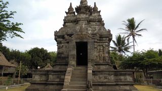 とても小さな寺院です